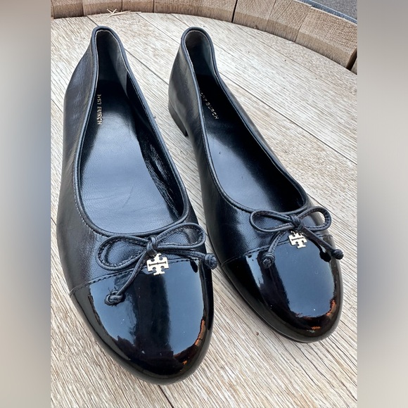 Tory Burch Shoes - Tory Burch Cap-toe ballet flats